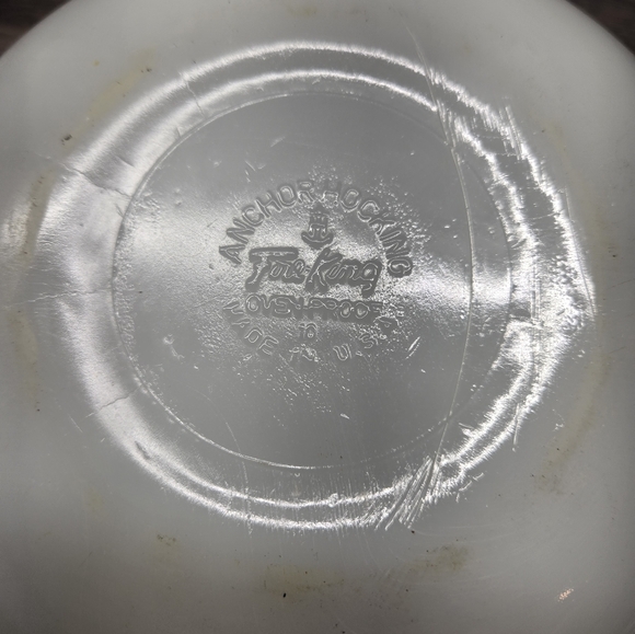 Vintage Anchor Hocking Fire King 10" Mixing Bowl 2 Quart White Baking - Picture 4 of 4